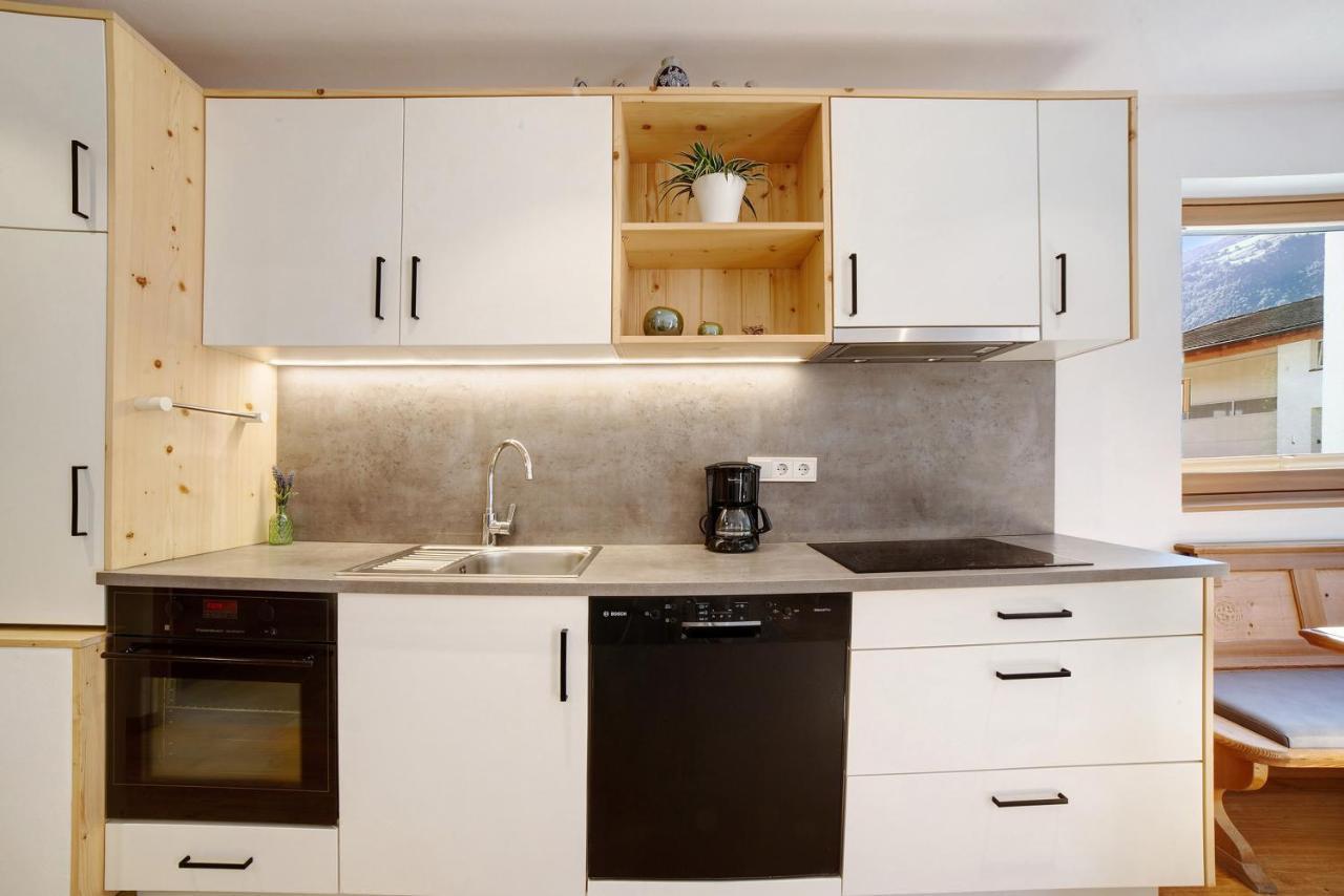 Waalhof Ferienwohnung Golden Ciardes Kültér fotó